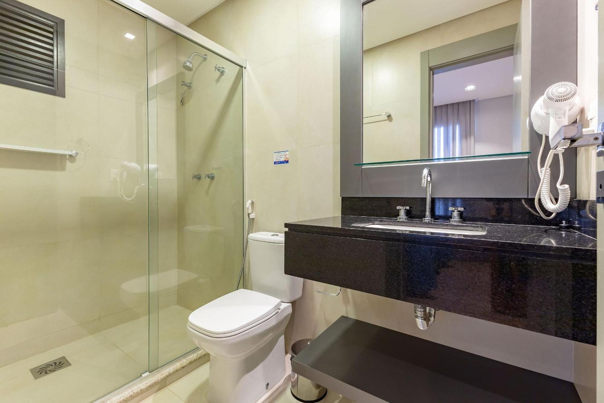 Confortavel Loft Em Condominio Com Piscina Бомбиняс Екстериор снимка